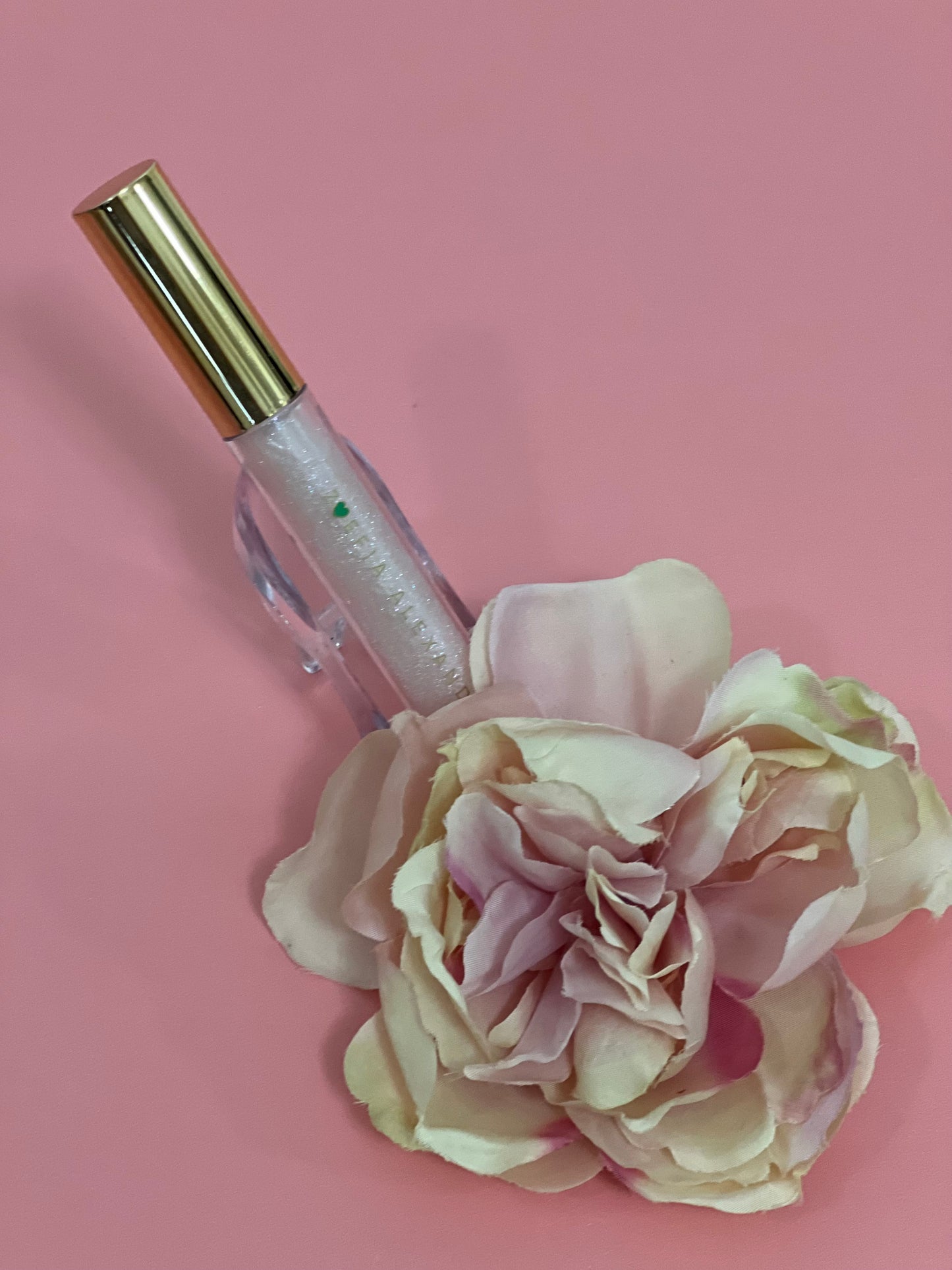 Zoey Shine Lip Gloss - Love