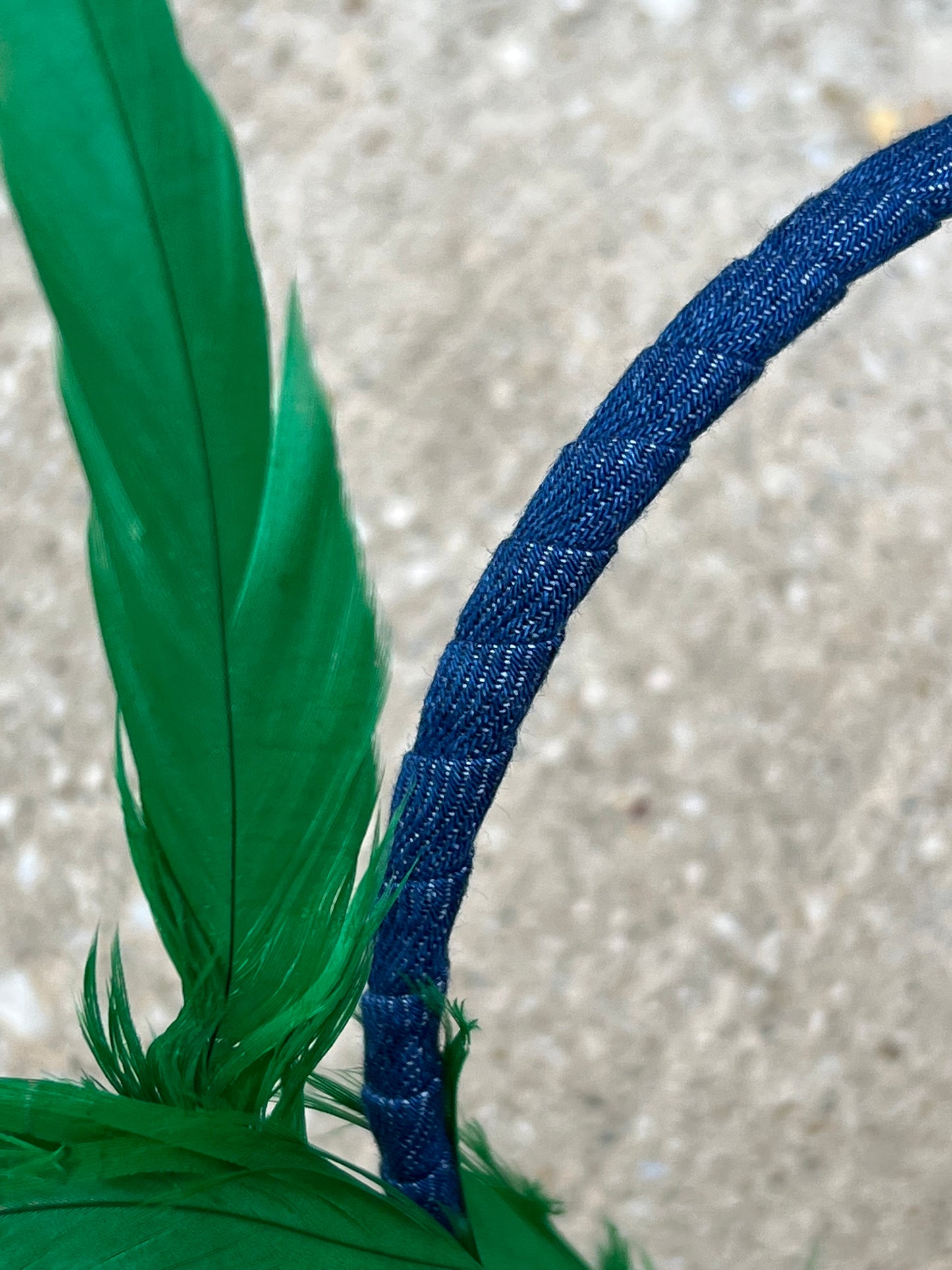 Denim - feathers Medium Washed