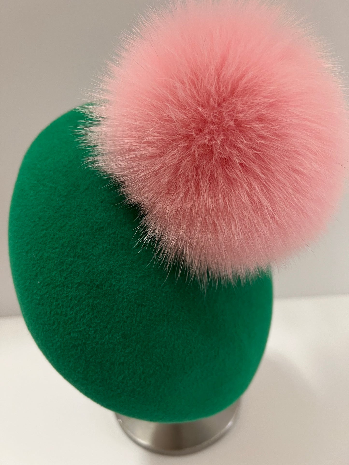 Alexandria - Beret - Pink Pom Pom